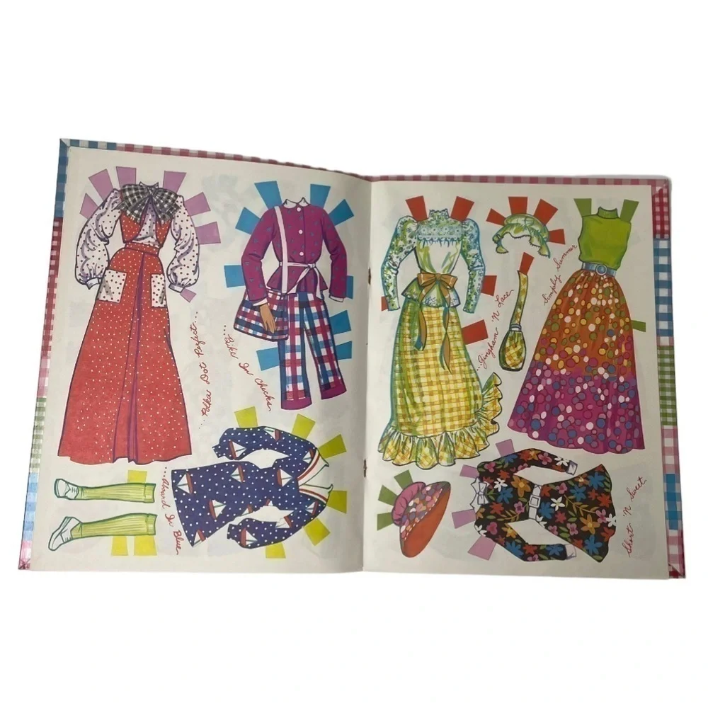 NWT Vintage 1973 Mattel Barbie’s Boutique Paper Doll Book